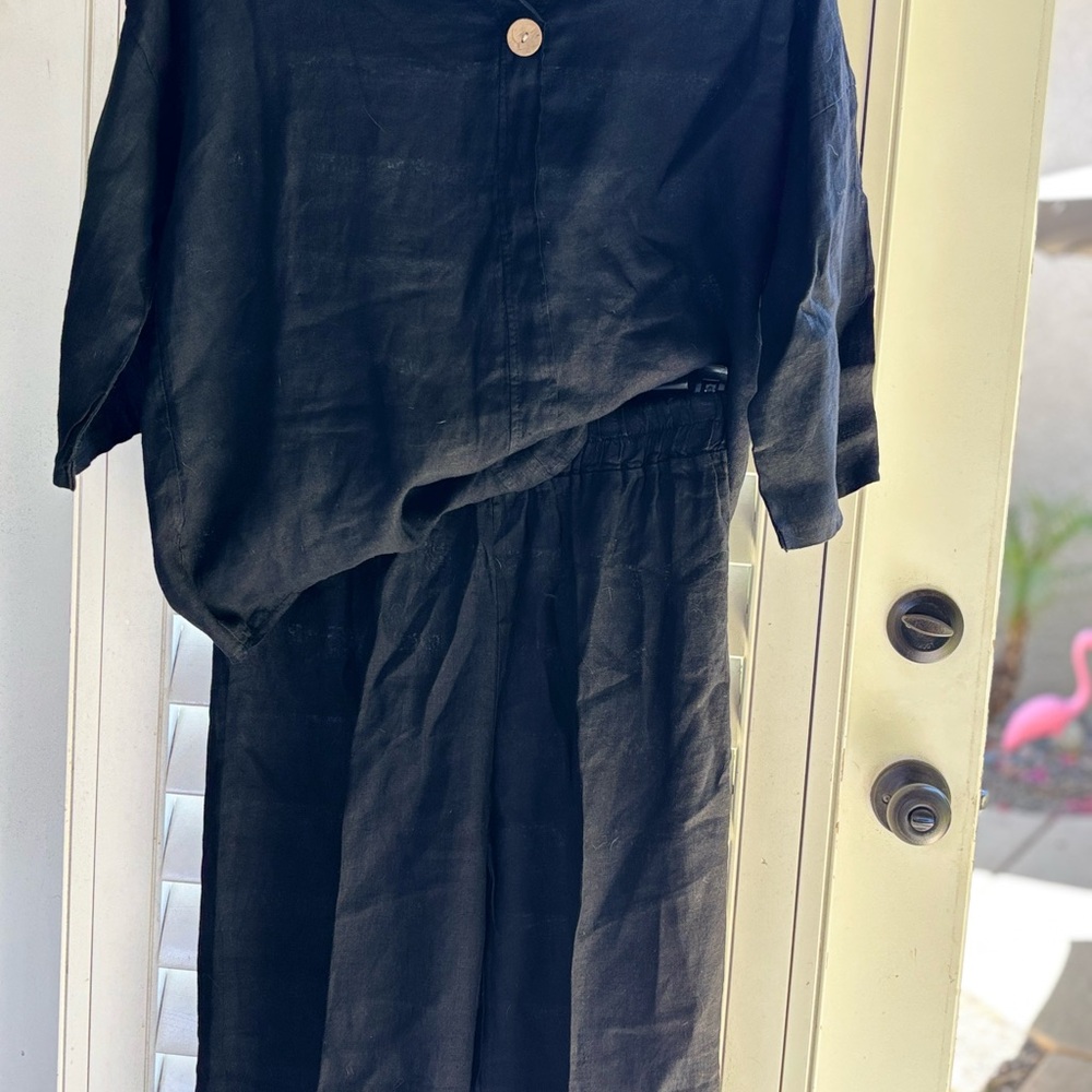 Black Button-Up Top and pants wider leg linen medium